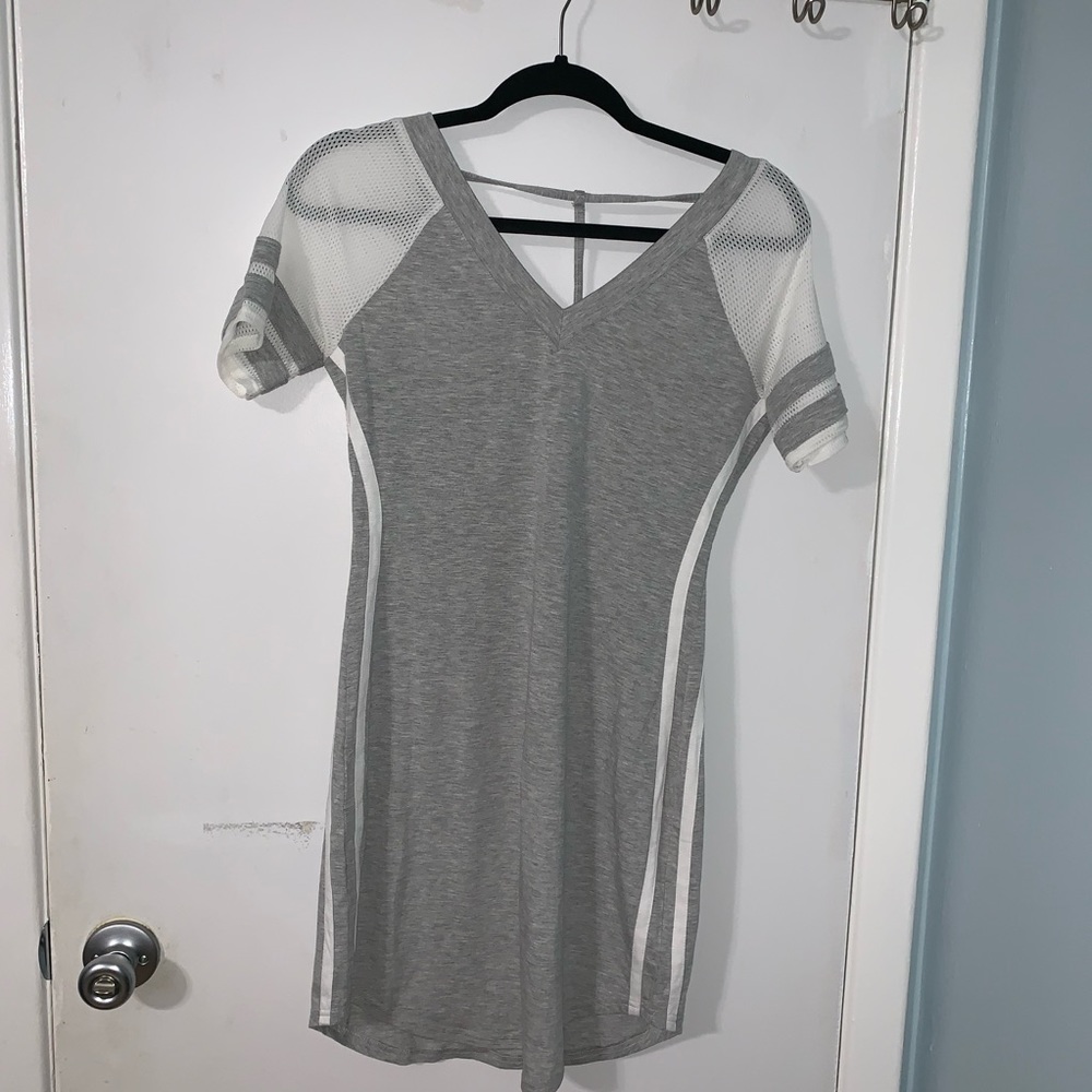 Almost Famous V-neck Women’s dress size M
